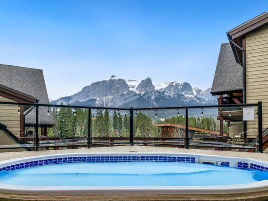 3 Bedroom Condo By Canadian Rockies Vacation Rentals كانمور المظهر الخارجي الصورة