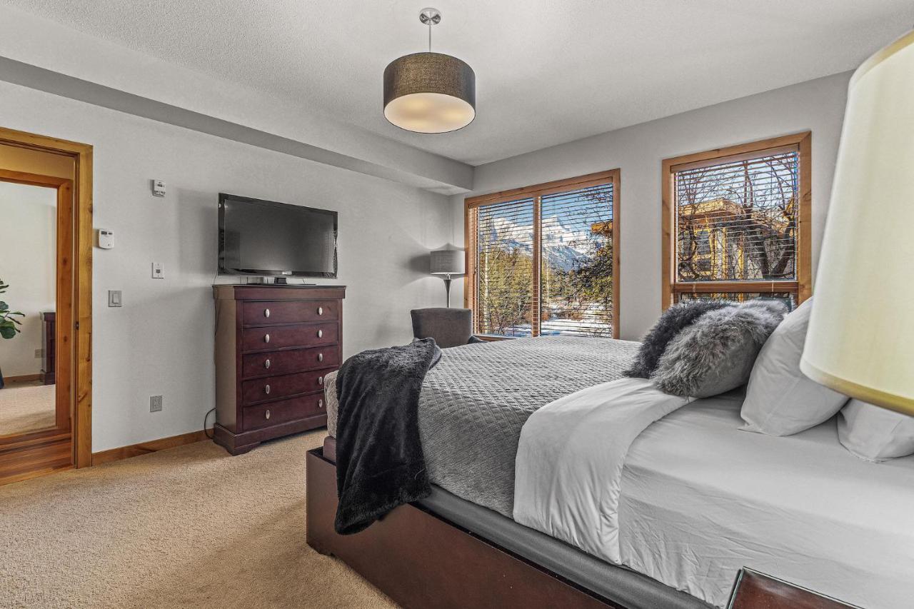 3 Bedroom Condo By Canadian Rockies Vacation Rentals كانمور المظهر الخارجي الصورة